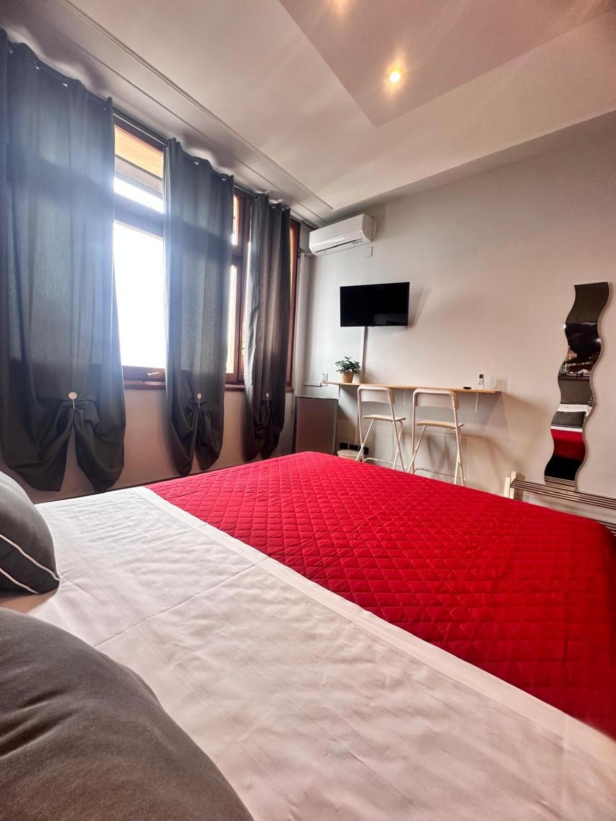 קטאניה Alta Dimora B&B Suites מראה חיצוני תמונה